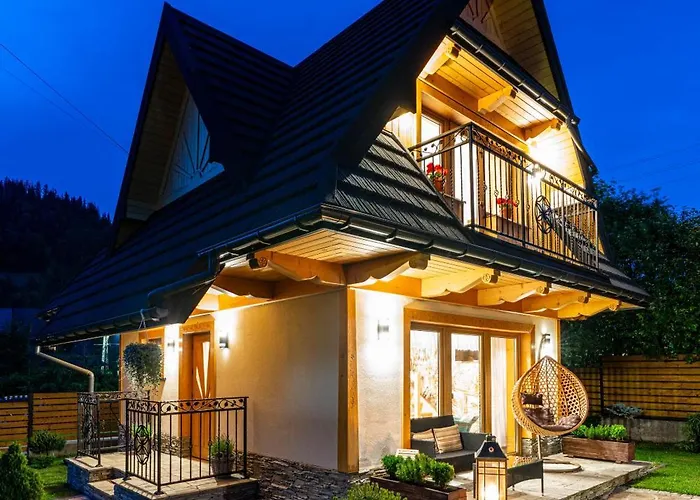 Goralki Chalet *